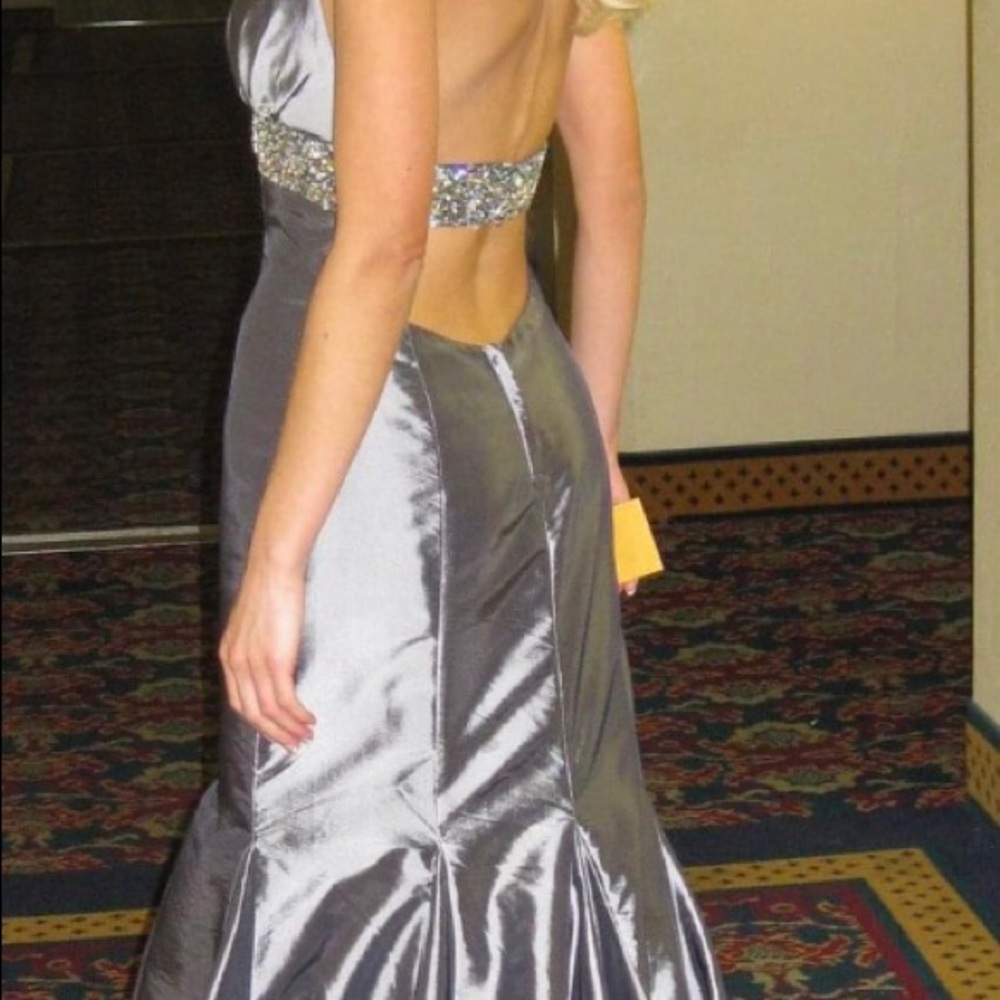Pageant gown - Picture 6 of 6